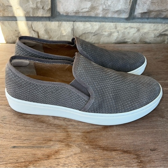 SOFFT Snake Embossed Casual Loafers Size 8.5M Gray Leather - Picture 6 of 11